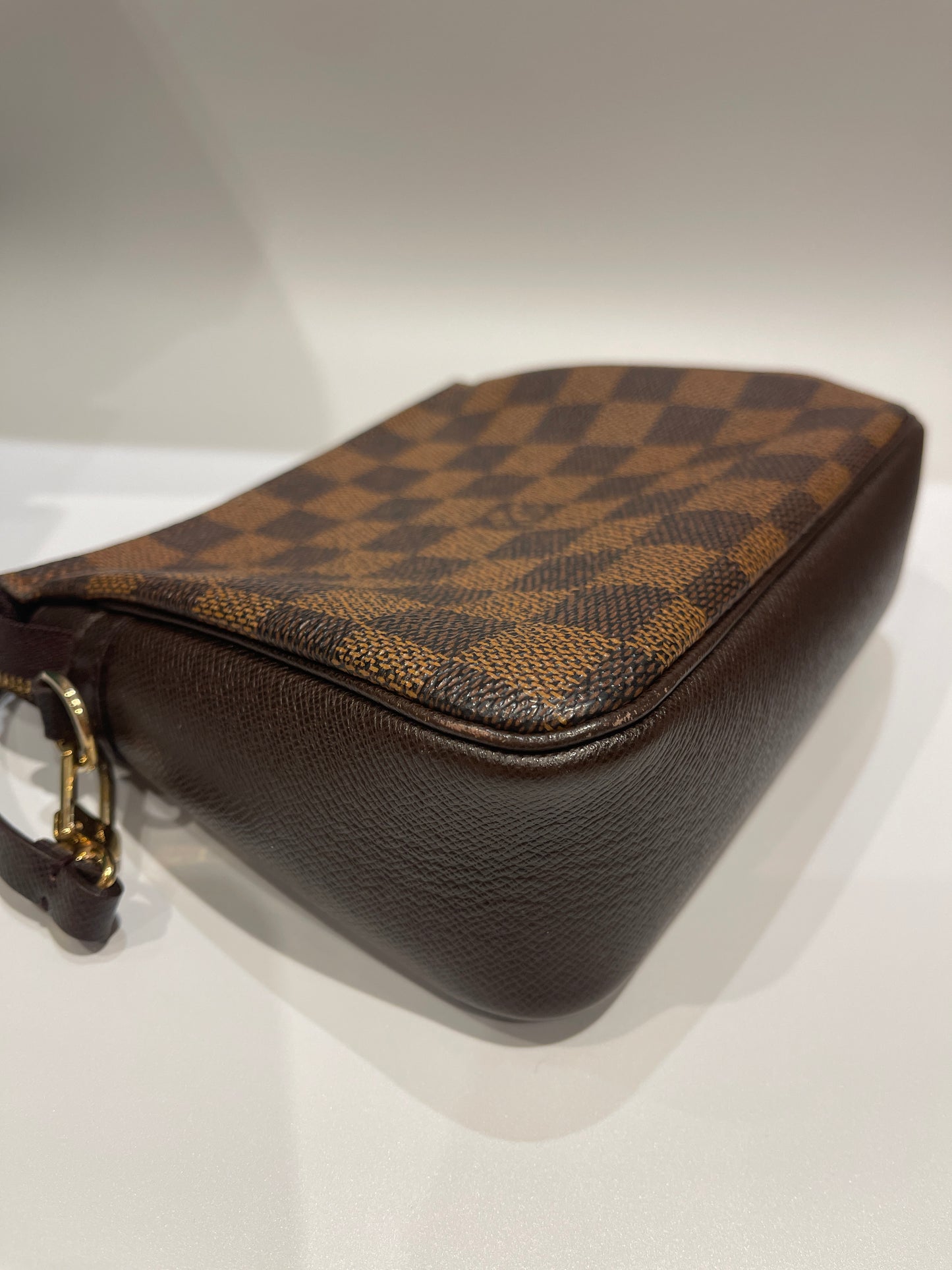 Damier Ebene Trousse Make Up Bag Pochette