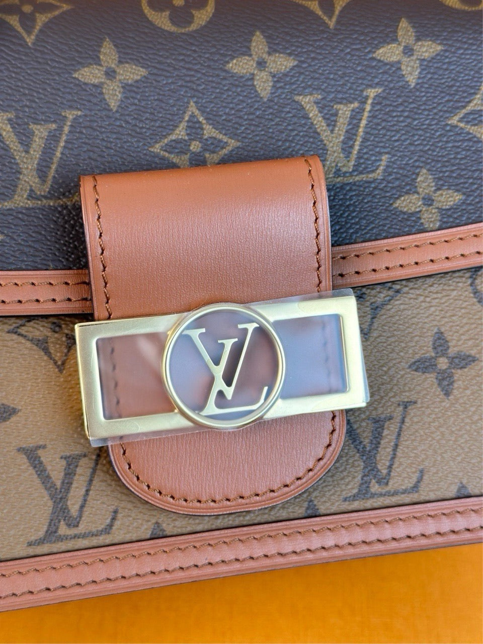 LV DAPHNE small size