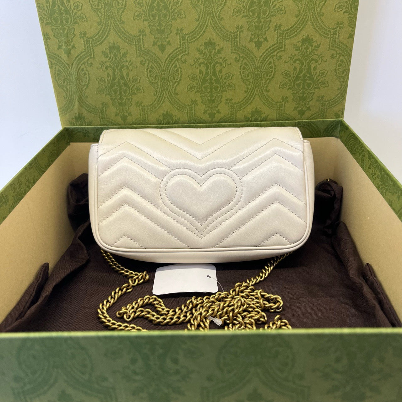 Gucci GG Marmont Mini Marmont White
Chain bag Single shoulder