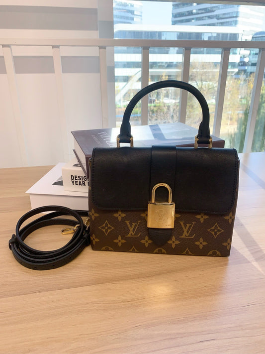 LV Louis Vuitton💫Locky BB lock head bag🔒 Black gold old flower coated canvas shoulder and back handbag🖤Chip model ~ Classic and versatile, never out of style ~ ~