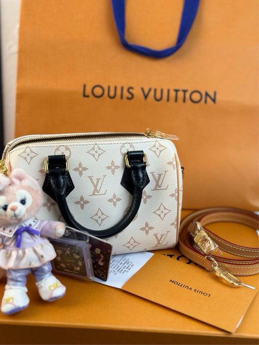 LV speedy20 sand color, brand new 24th month ticket, complete set~~