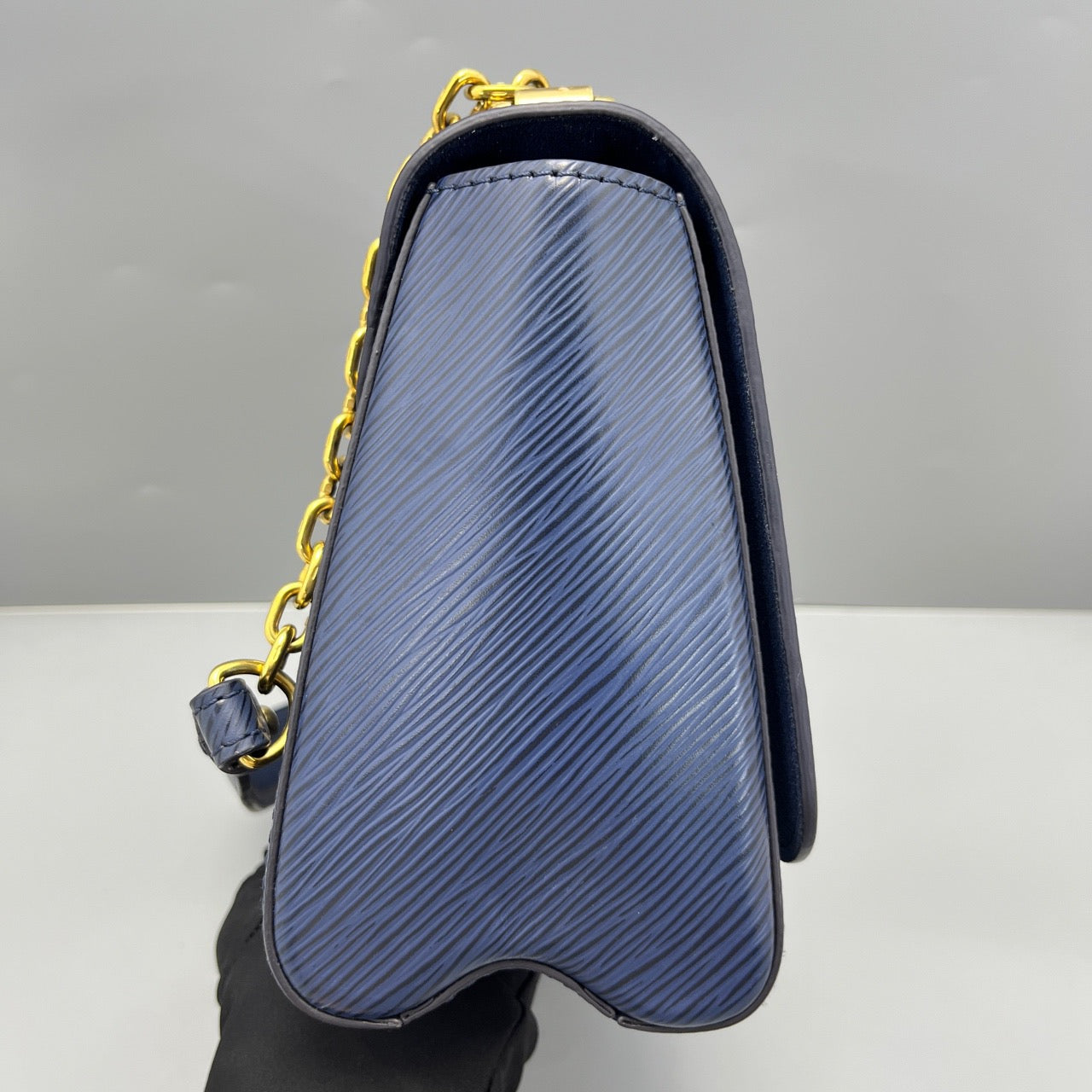 LV Louis Vuitton twist medium blue gold water ripple 2018 years