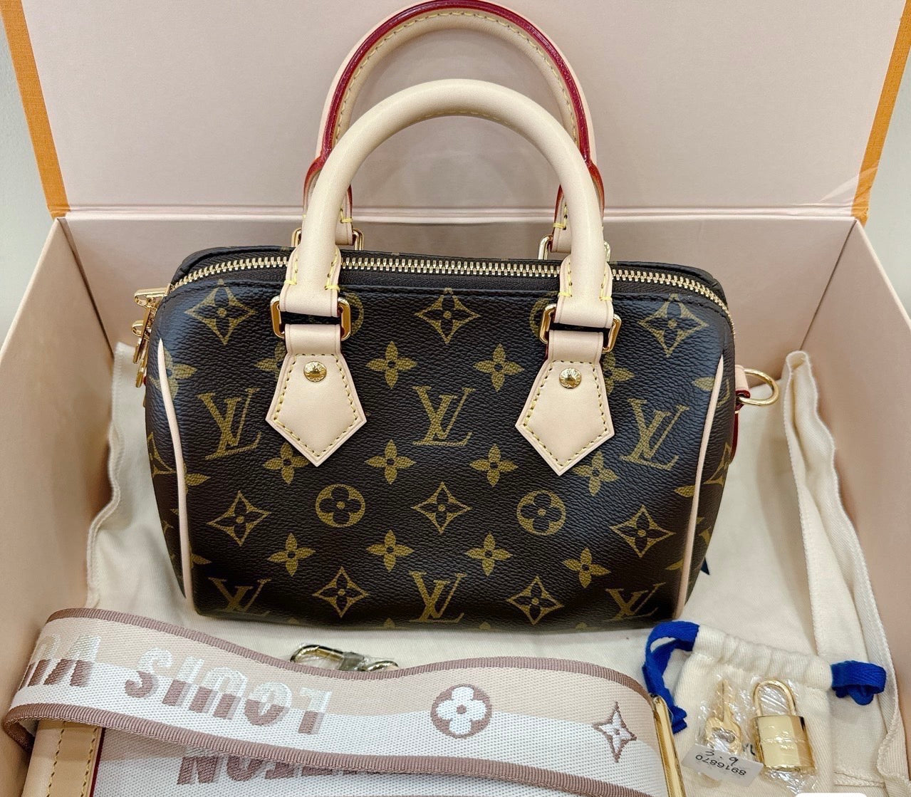 LV speedy20 brown shoulder strap, brand new 2024th month ticket,