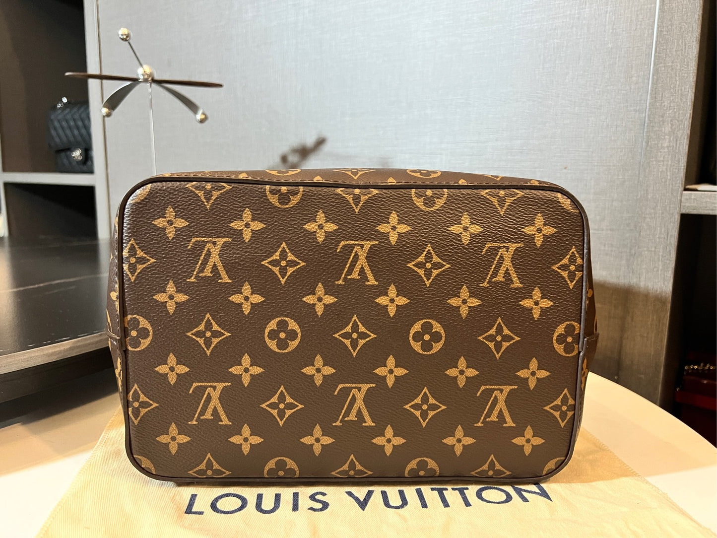 LV Louis Vuitton caramel bucket bag chip model
Good condition 99+ idle new,