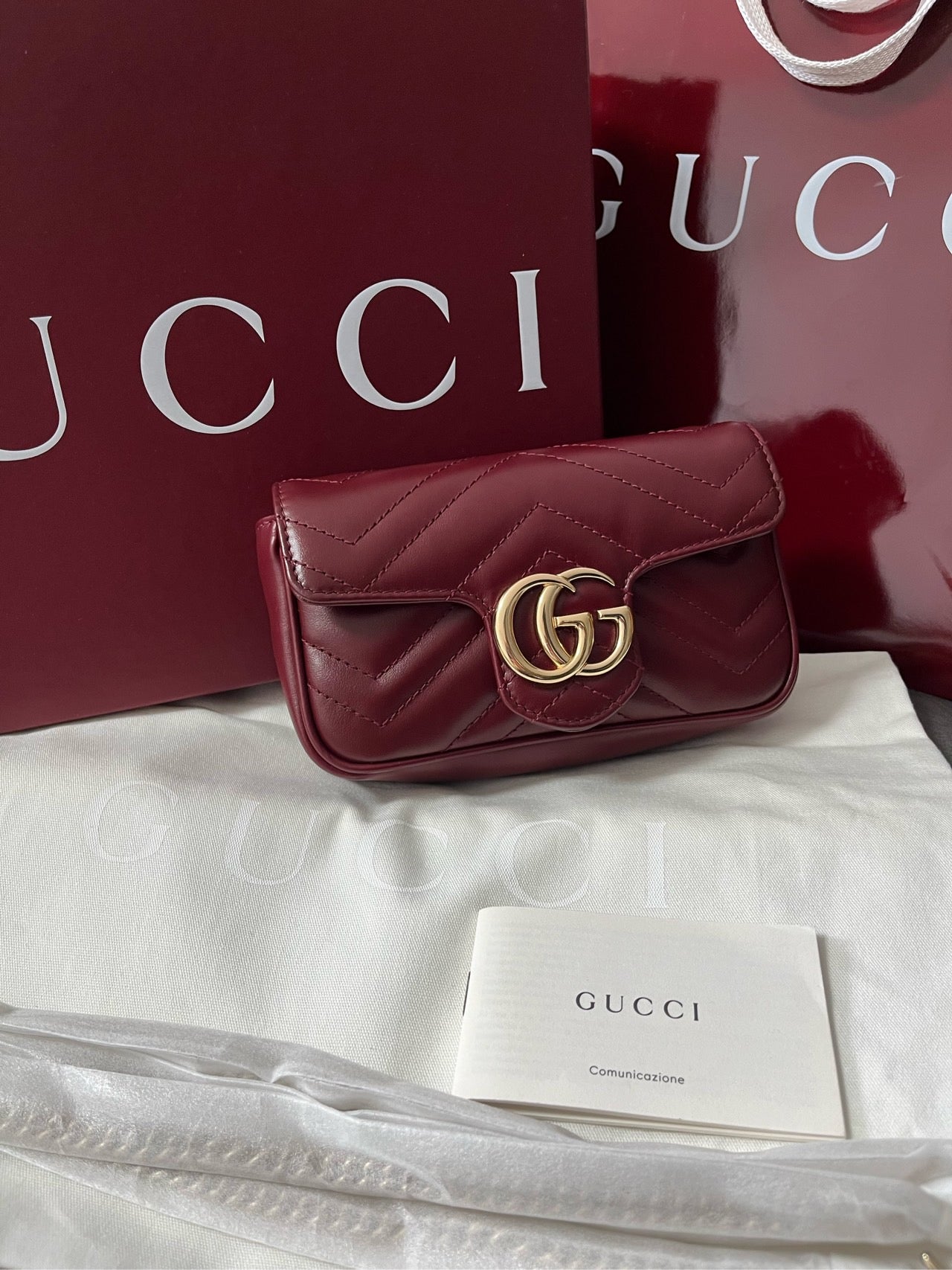 GUCCI GG Marmont series double G logo chain-stitched shoulder bag mini wine red angora red women's ~