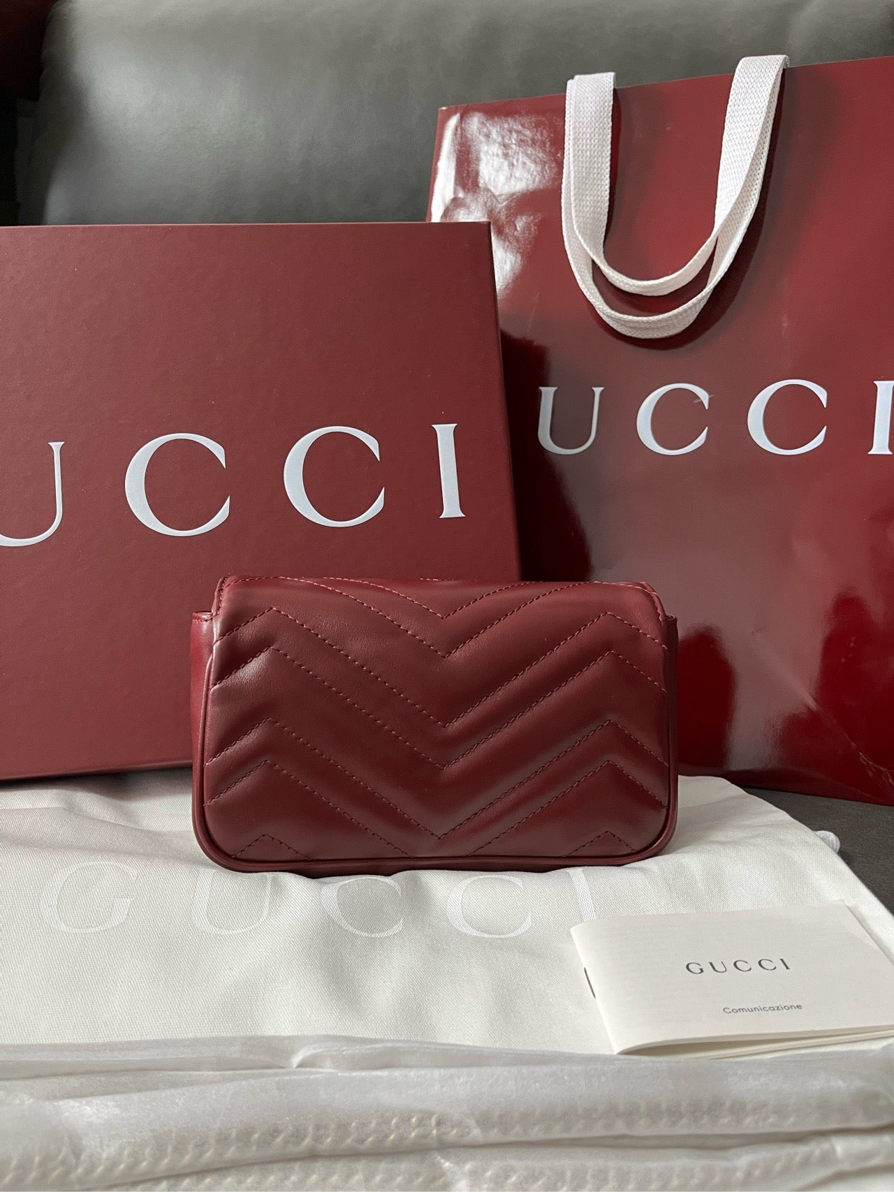 GUCCI GG Marmont series double G logo chain-stitched shoulder bag mini wine red angora red women's ~