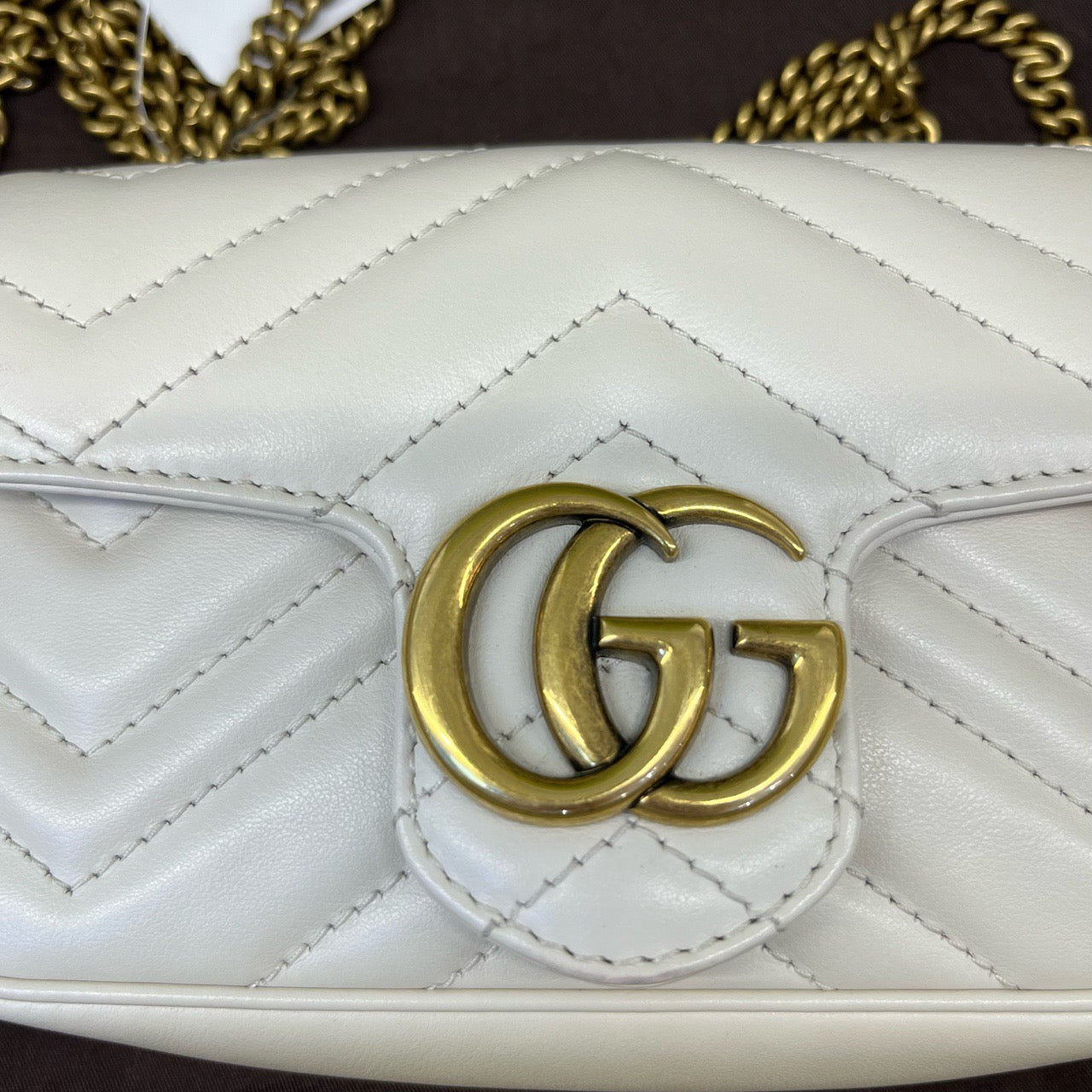 Gucci GG Marmont Mini Marmont White
Chain bag Single shoulder