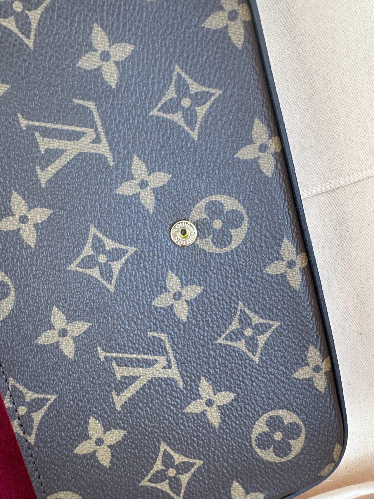 LV three-in-one, new velvet interior, brand-new 24th month ticket, ~