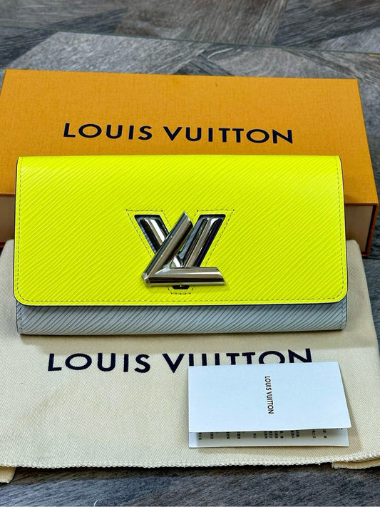 Louis Vuitton Twist series high-end yellow orchid color corrugated wallet handba