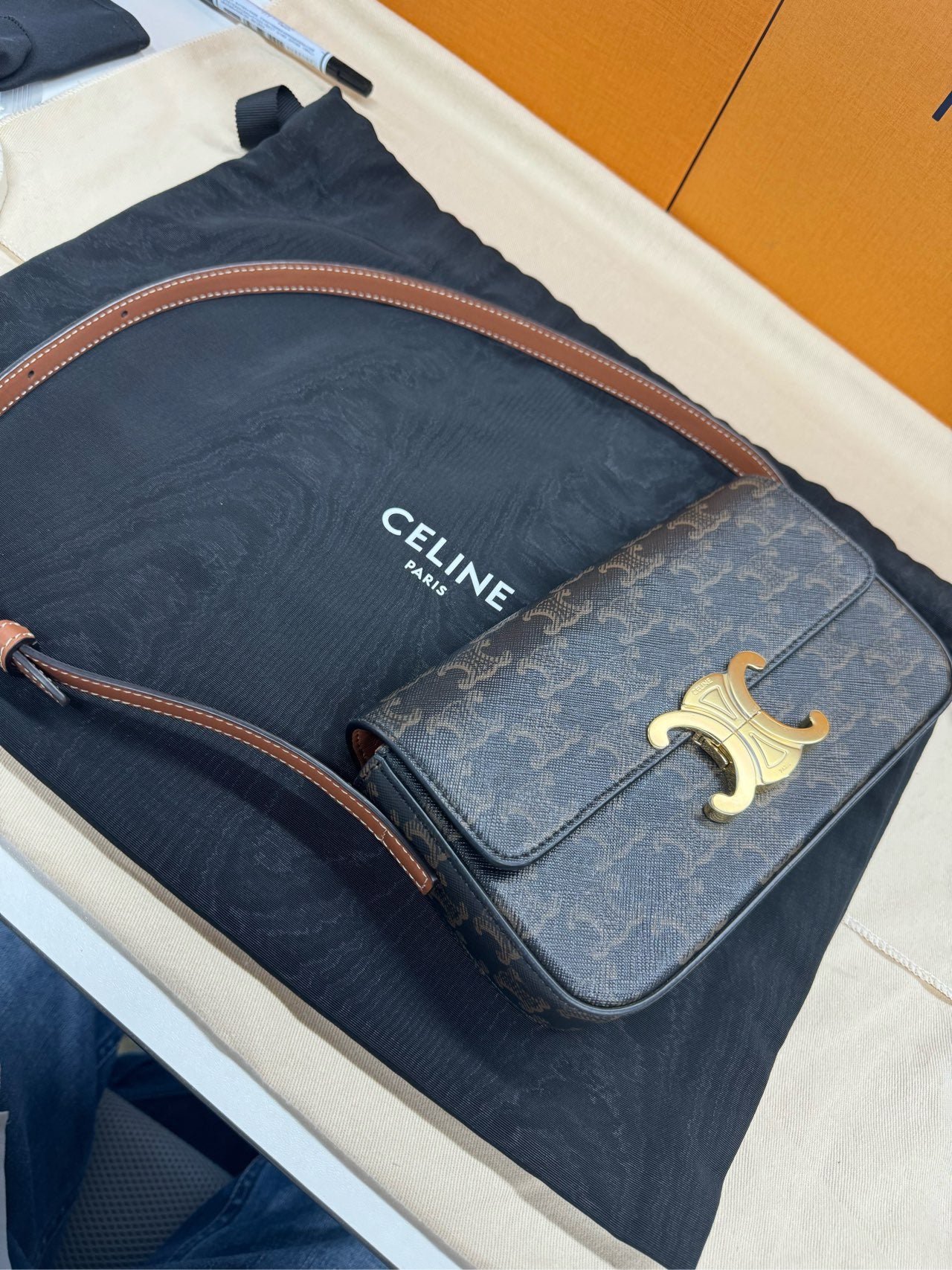 Brand new Celine Celine underarm bag handbag ~